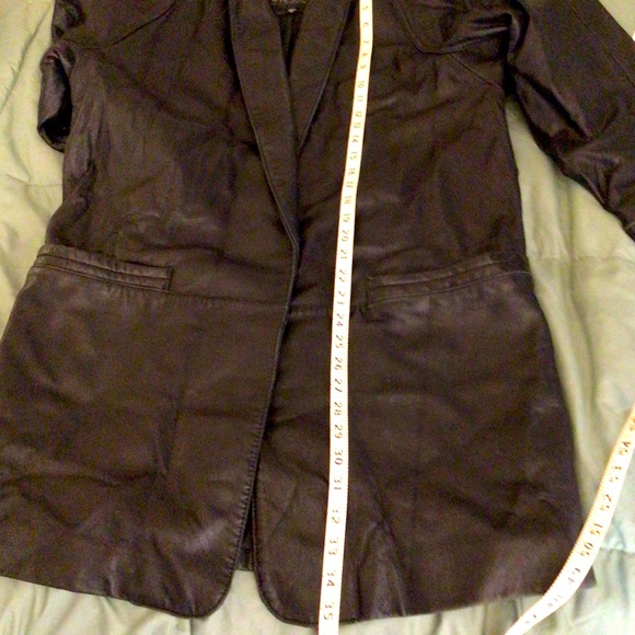 Vintage Wilson Leather Womens Black Coat Sz S One Button Shawl Collar Classic - Picture 5 of 10